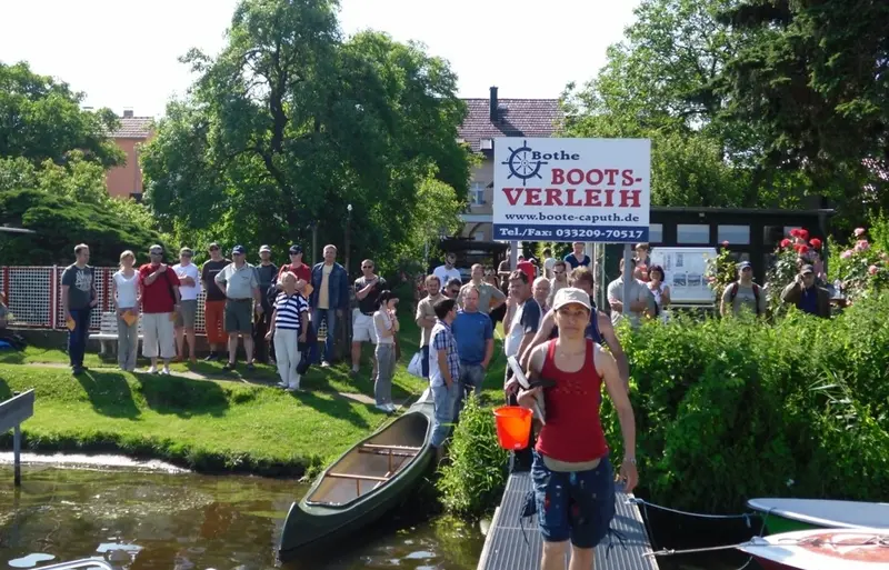 3.000 Absolventen 2006