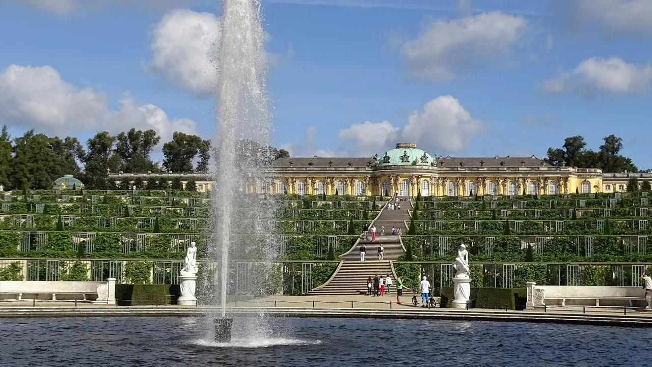 Bootsführerschein Potsdam – Schloss Sanssouci